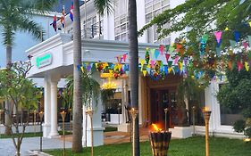 Angkor Monument Hotel